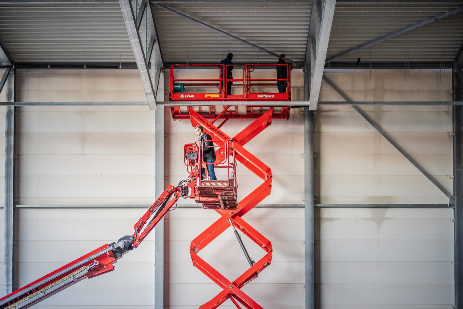 Aan het werk bij Elektro Technisch Buro Van de Beek b.v.